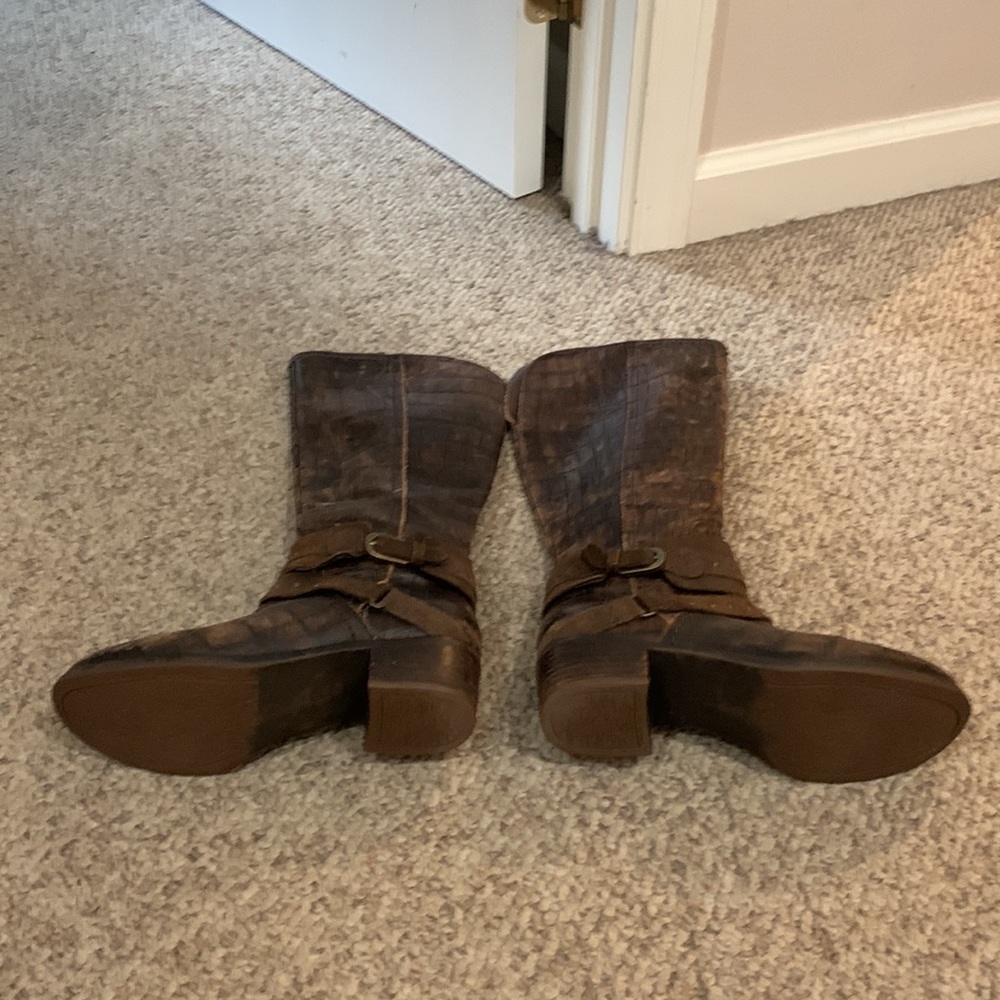 Ugg Brown Esplande Croc Java Brown Leather Boots … - image 7